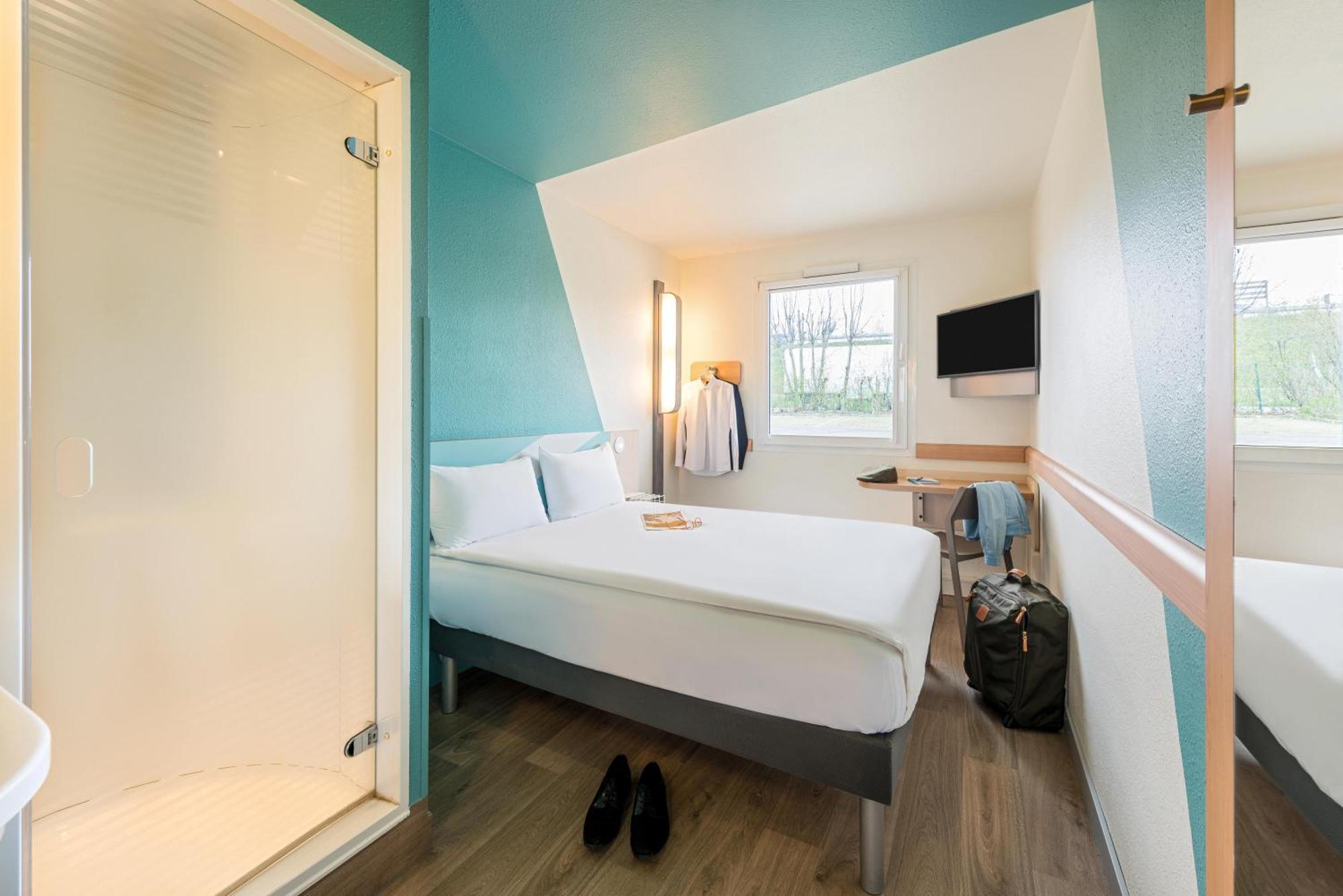 B&B Hotel Regensburg-Ost Отель